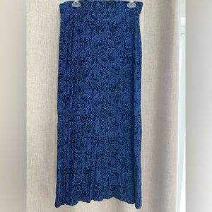 Elegant Blue Patterned Skirt